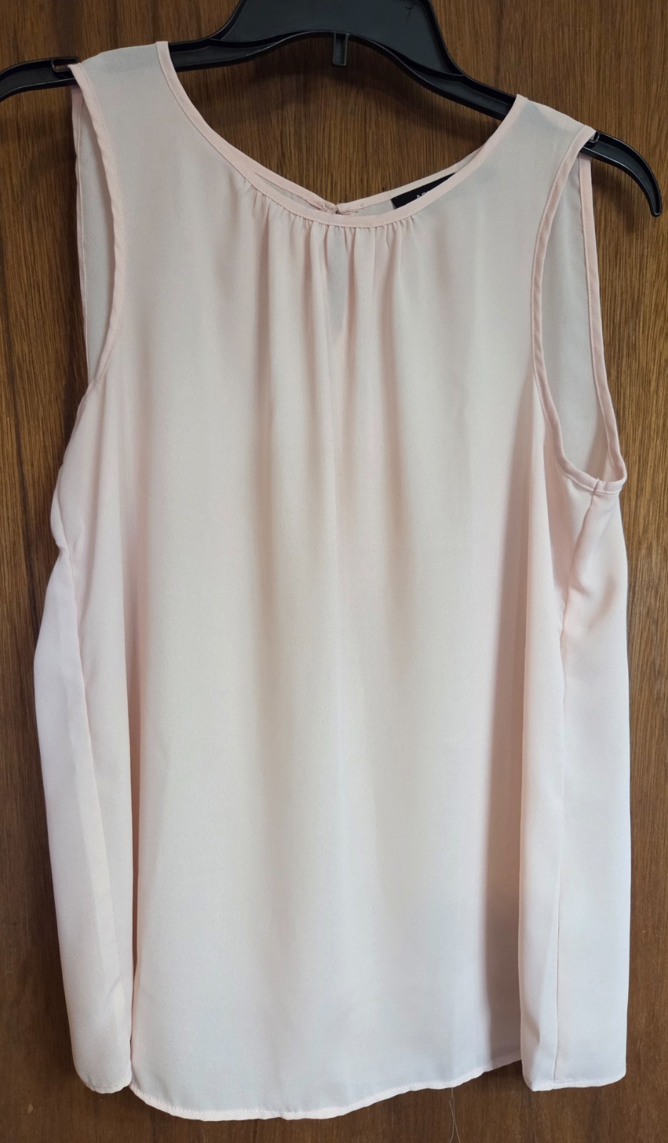 Apt 9 Essentials sleeveless top soft pink size M Excellent condition Apt 9 Essentials sleeveless top soft pink size M Excellent condition