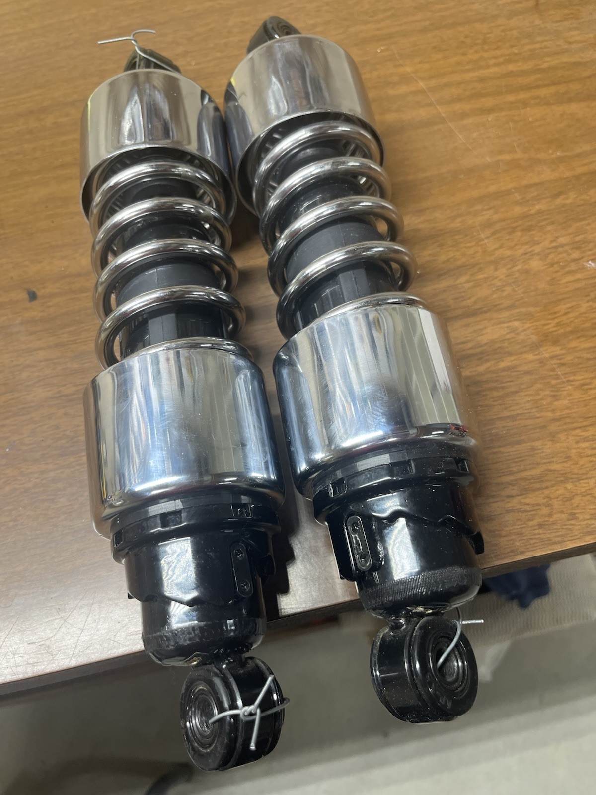 Progressive Suspension Id 412–4006 11 1/2 in c/c for Harley Davison ￼￼￼