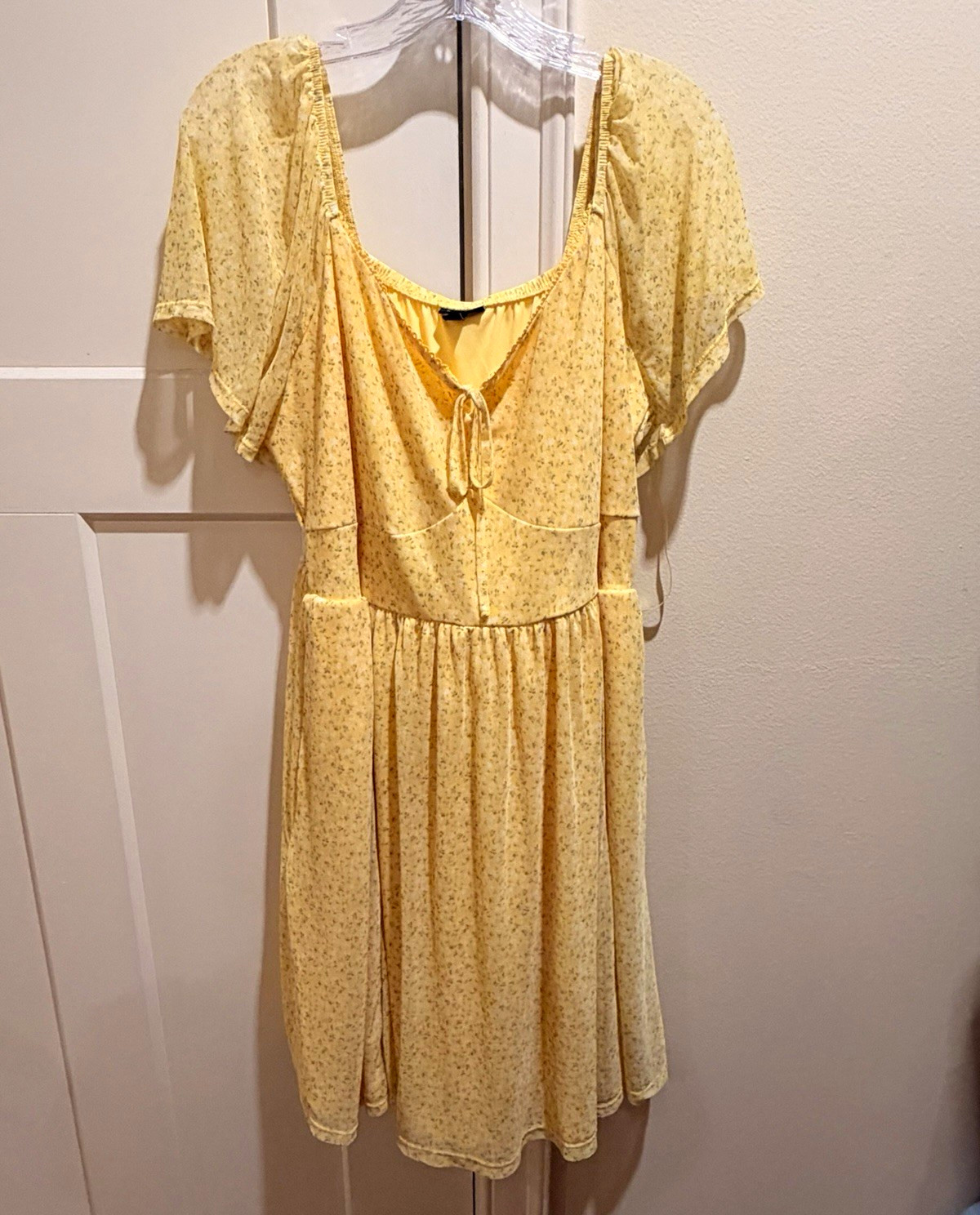 Torrid Yellow Floral A-Line Dress Scoop Neck Short Sleeve Knee Length 2