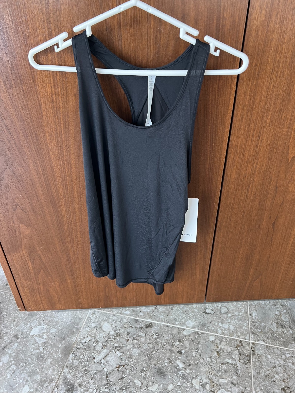 Lululemon Women\'s Essential Pleated Black Tank Top Size:4 Lululemon Women\'s Essential Pleated Black Tank Top Size:4