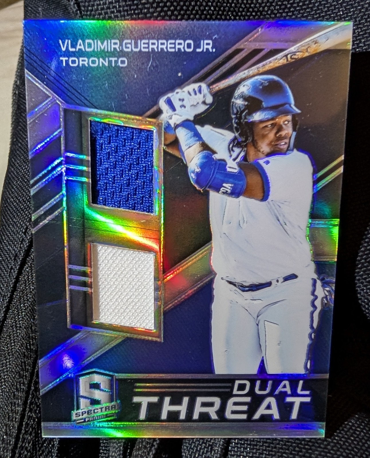 VLADIMIR GUERRERO JR. /199 2019 SPECTRA DUAL THREAT BLUE JAYS JERSEY PATCH /199