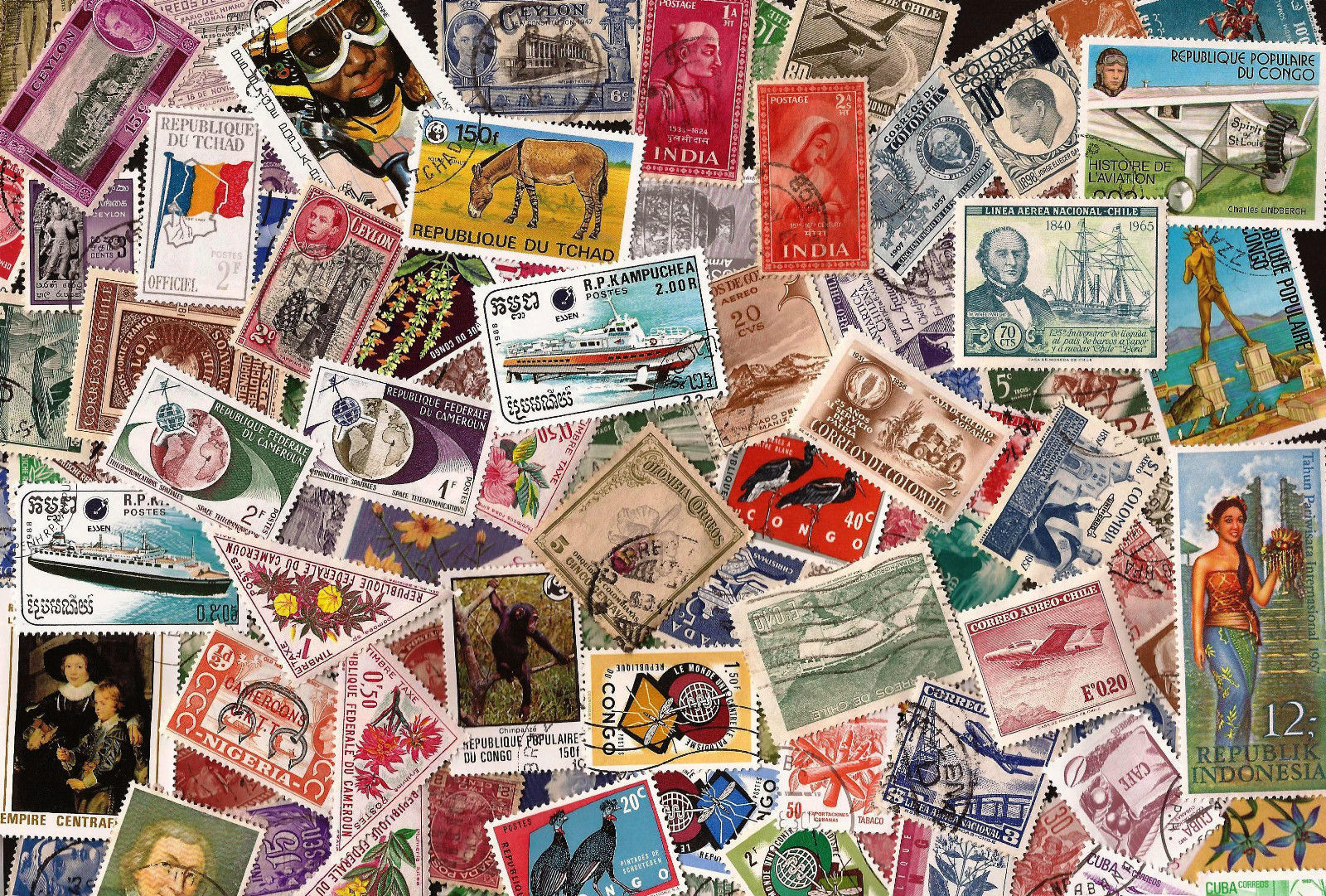 W100, 100+ Different Worldwide Stamps, Many Commemoratives W100, 100+ Different Worldwide Stamps, Many Commemoratives
