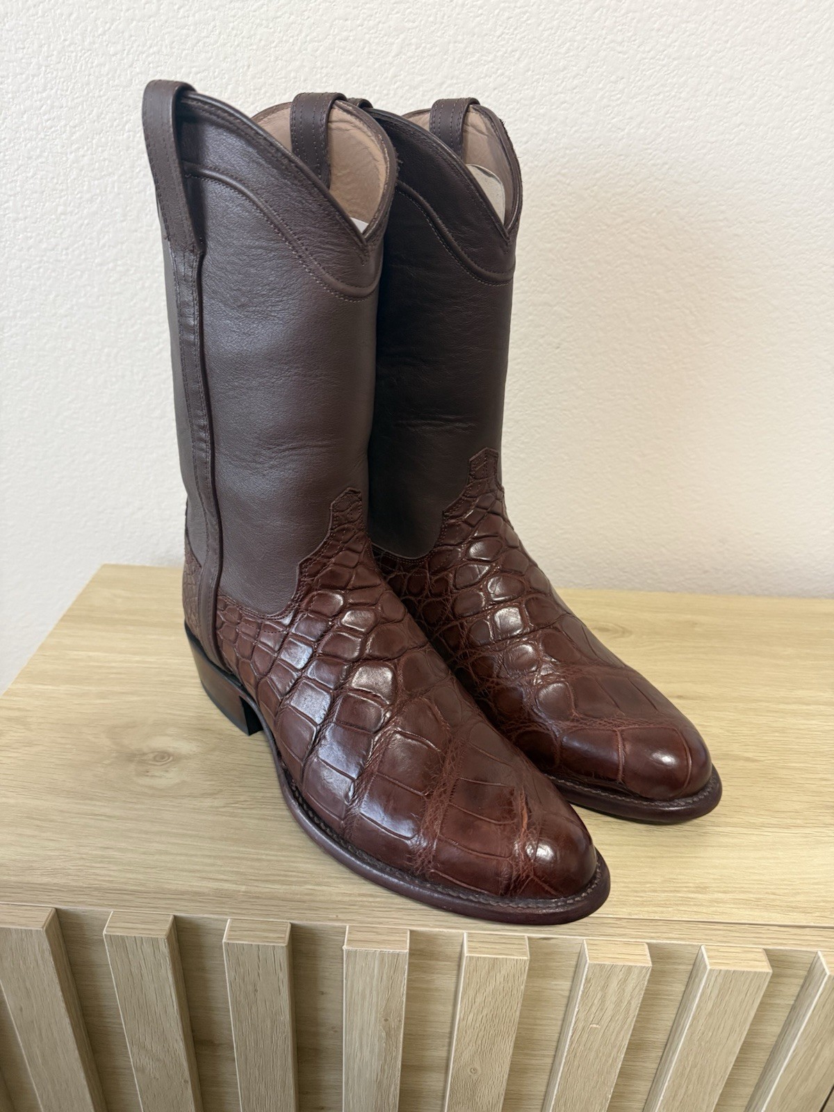 Tecovas the Austin Walnut American Alligator Size 11D
