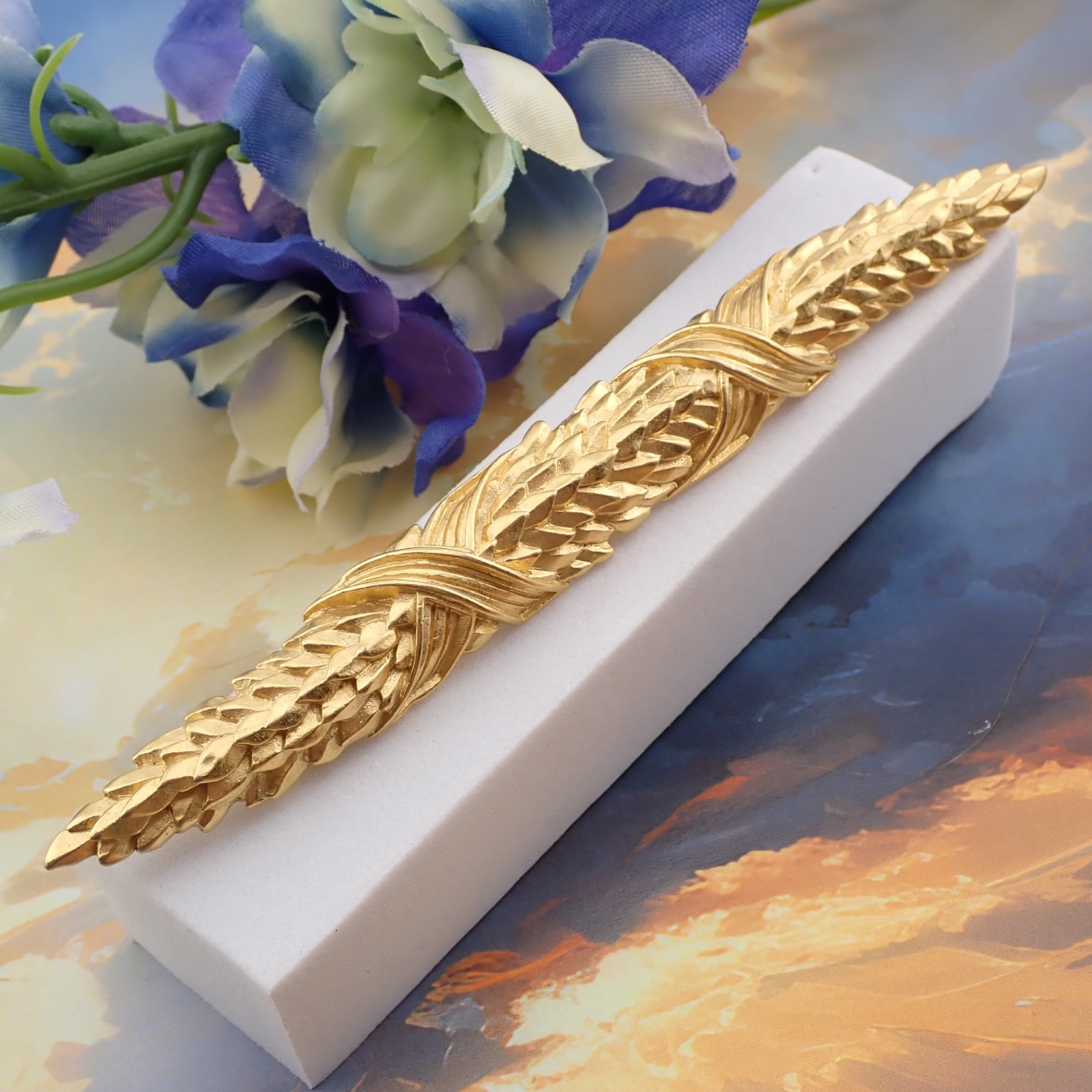 Vintage Karl Lagerfeld KL Matte Gold Tone Wheat Bar Pin Brooch
