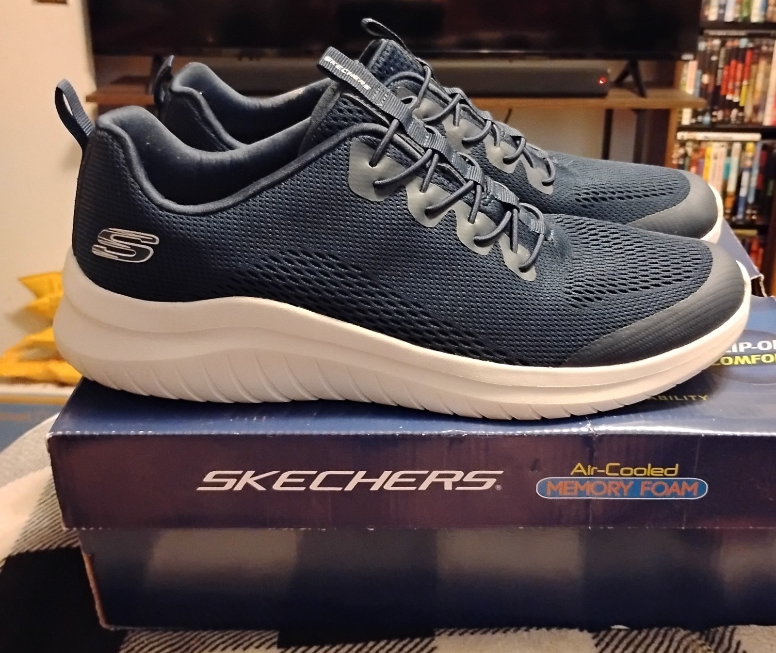 EXCELLENT CONDITION SKECHERS ULTRA FLEX SHOES MEN\'S SIZE 13 EXCELLENT CONDITION SKECHERS ULTRA FLEX SHOES MEN\'S SIZE 13