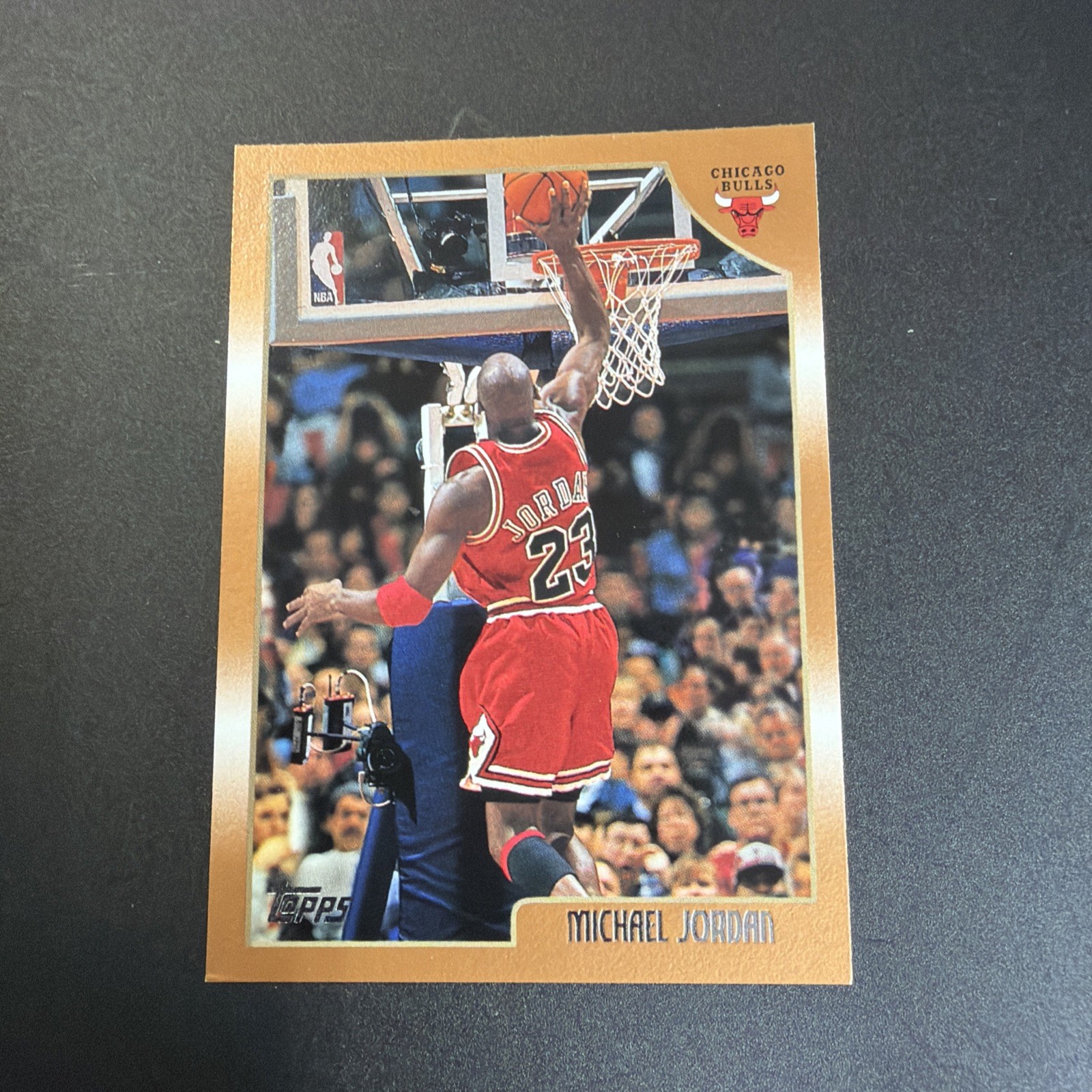 1998-99 Topps - Michael Jordan #77 1998-99 Topps - Michael Jordan #77
