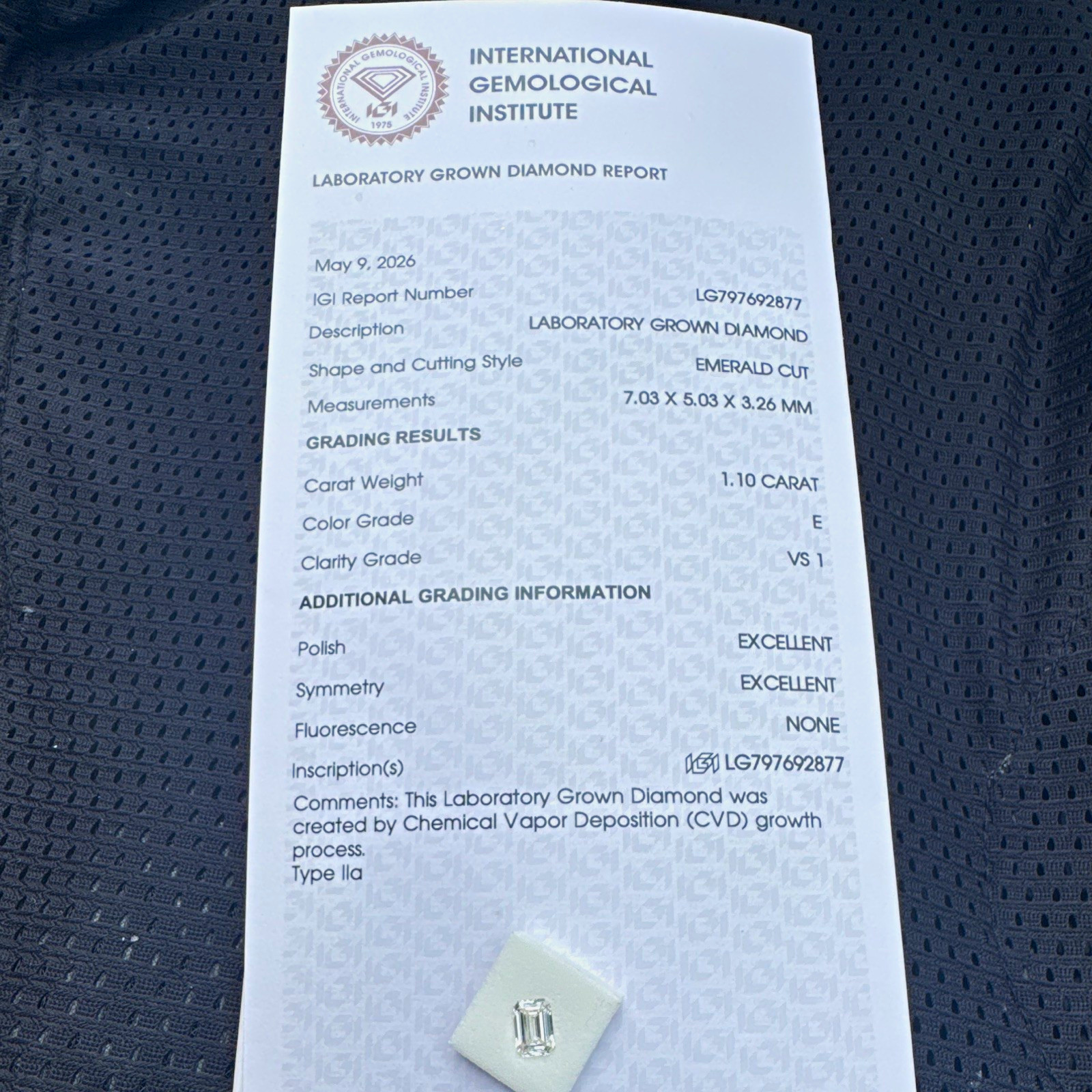 IGI Certified Lab-Created Diamond 1.10ct E VS1 Excellent Emerald Cut 7.03x5.03