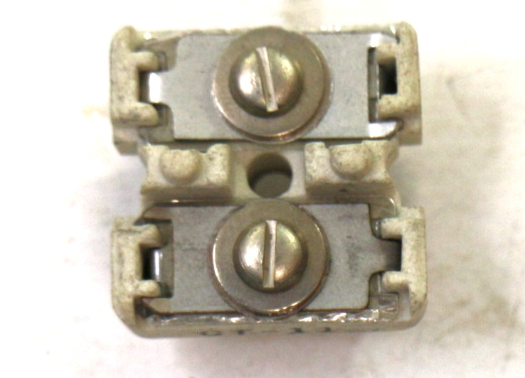 Moser Co. 2-2 Ceramic trimmer capacitor, model CT-11 Moser Co. 2-2 Ceramic trimmer capacitor, model CT-11