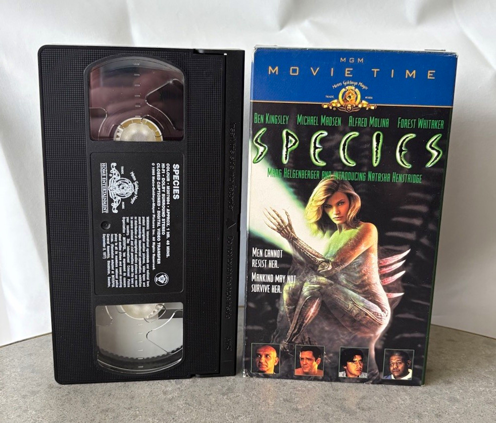 Species VHS 1995 MGM Home Ent Movie Time Collector\'s Edition PAL Species VHS 1995 MGM Home Ent Movie Time Collector\'s Edition PAL