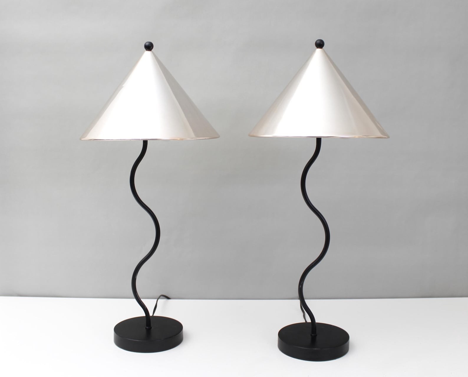 2 Post Modern Squiggle Lamps Black Table Lamps Silver Cone Shades Memphis