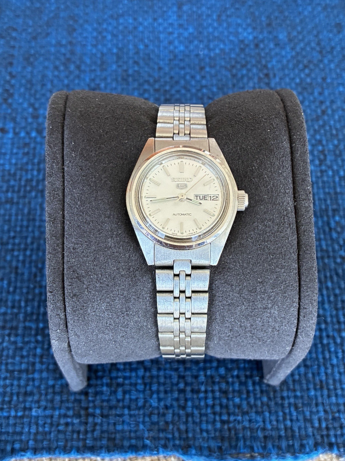Vintage 1982 NEW OLD STOCK (NOS)Seiko 5 Automatic Ladies Watch 2906-0740N w/ Tag