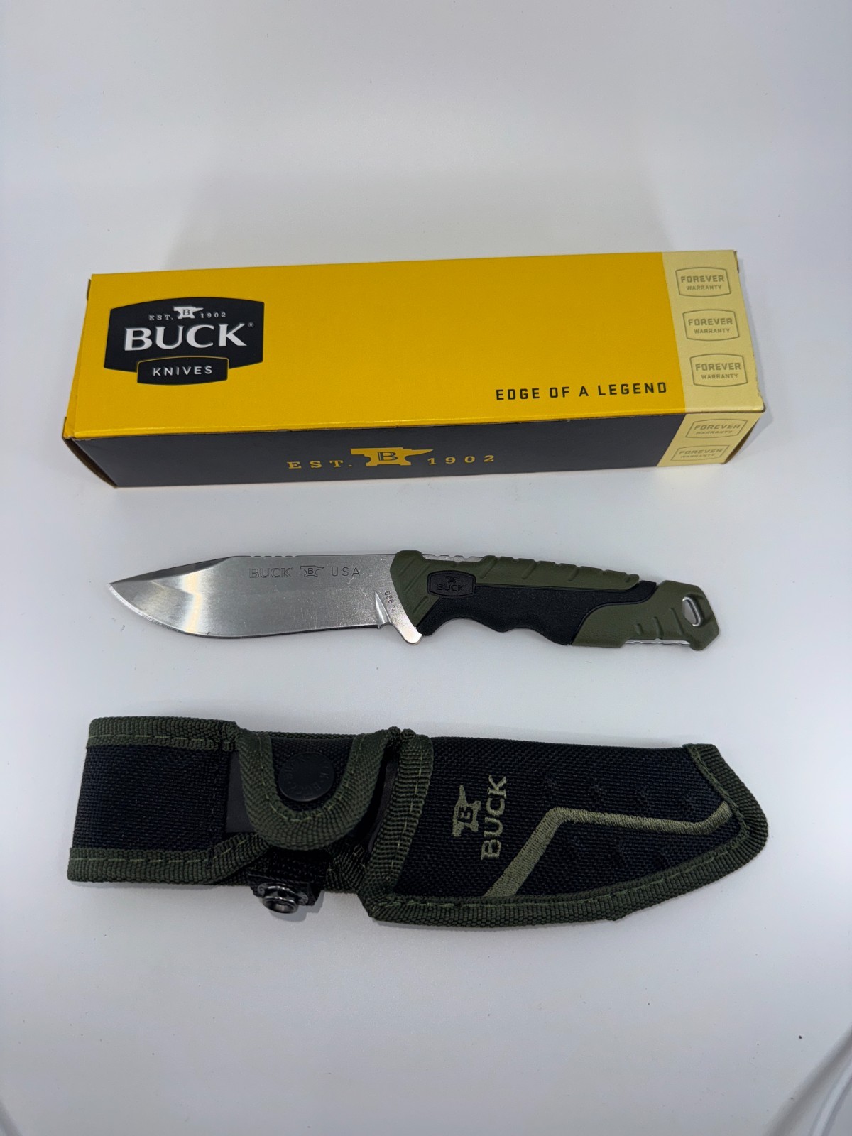 Buck (11891) Knives Pursuit Black/Green 420 HC Steel 8 in. Fixed Hunting Knife Buck (11891) Knives Pursuit Black/Green 420 HC Steel 8 in. Fixed Hunting Knife