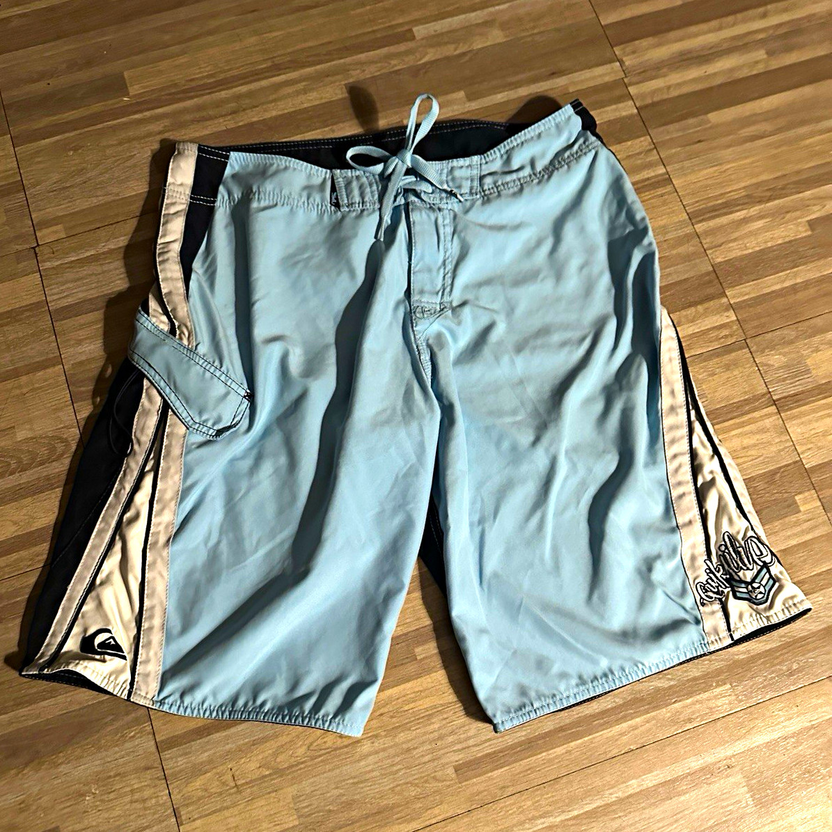 Quiksilver Men\'s Board Shorts Size 32 Blue/Black/White Colorblock Drawstring Quiksilver Men\'s Board Shorts Size 32 Blue/Black/White Colorblock Drawstring