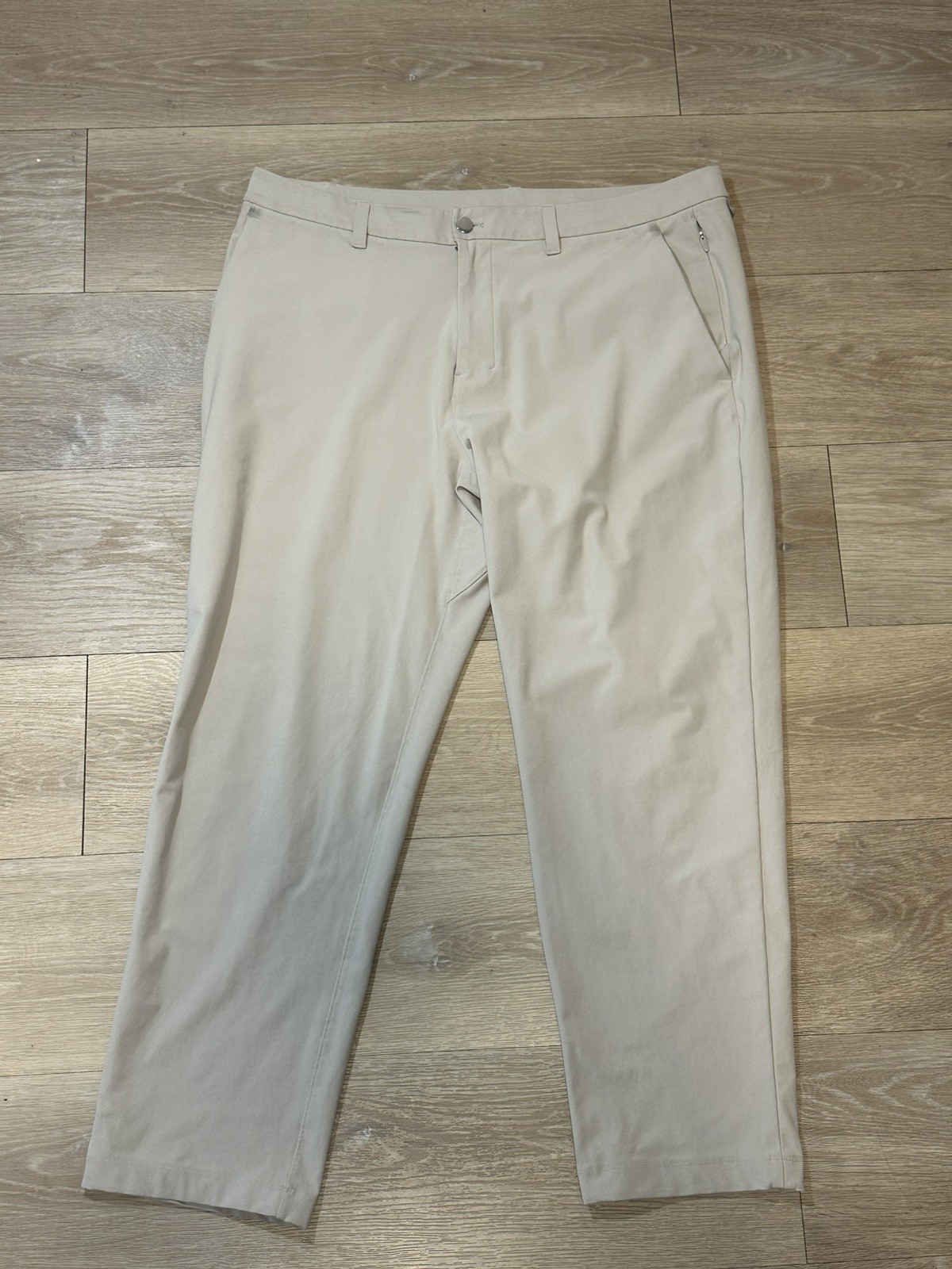 Lululemon Men\'s ABC Pants - 36x28 - Khaki  - Classic Fit
