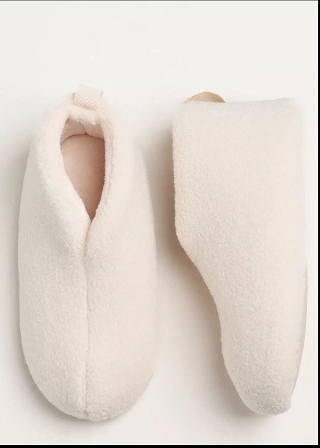 BOMBAS Women\'s Cabin Bootie Slipper - alpine cream  Sz7 NEW SALE