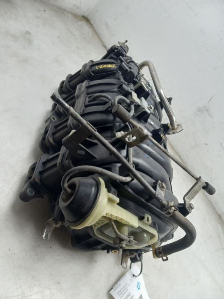 10-19 TOYOTA TUNDRA SR5 4.6L RWD AT INTAKE MANIFOLD 