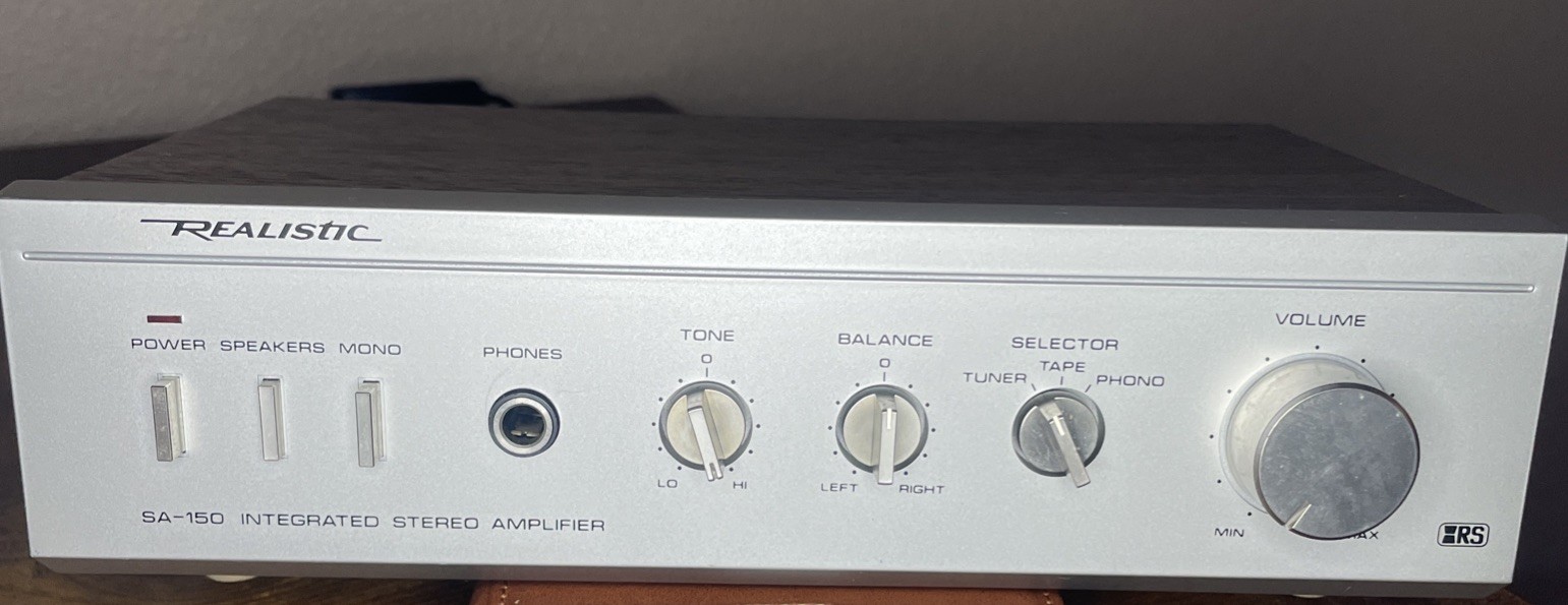 Realistic SA-150 Integrated Stereo Amplifier 25W Class AB Silver Wood Case Realistic SA-150 Integrated Stereo Amplifier 25W Class AB Silver Wood Case