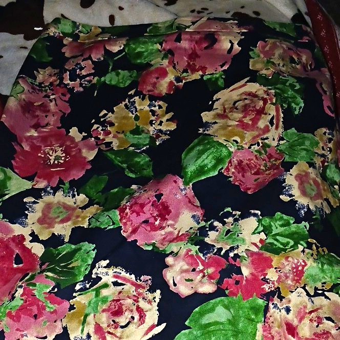 Talbots Petites 14P Cotton Blend A-Line Knee Floral Skirt Black Pink Talbots Petites 14P Cotton Blend A-Line Knee Floral Skirt Black Pink