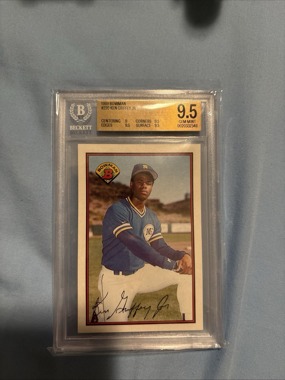 Bowman 1989 #220 Ken Griffey Jr Rookie BGS 9.5 Seattle Mariners Bowman 1989 #220 Ken Griffey Jr Rookie BGS 9.5 Seattle Mariners