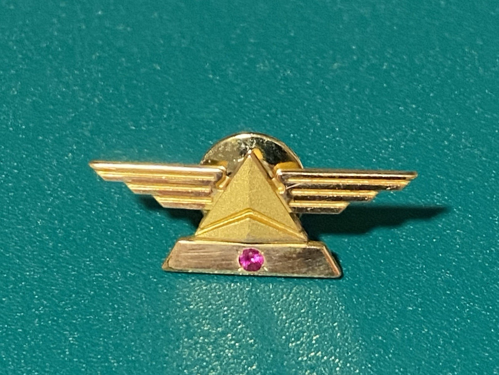 VTG Delta 15 Years Service Pin 1/10 10K Solid Gold 1 Ruby Proud Delta Personal