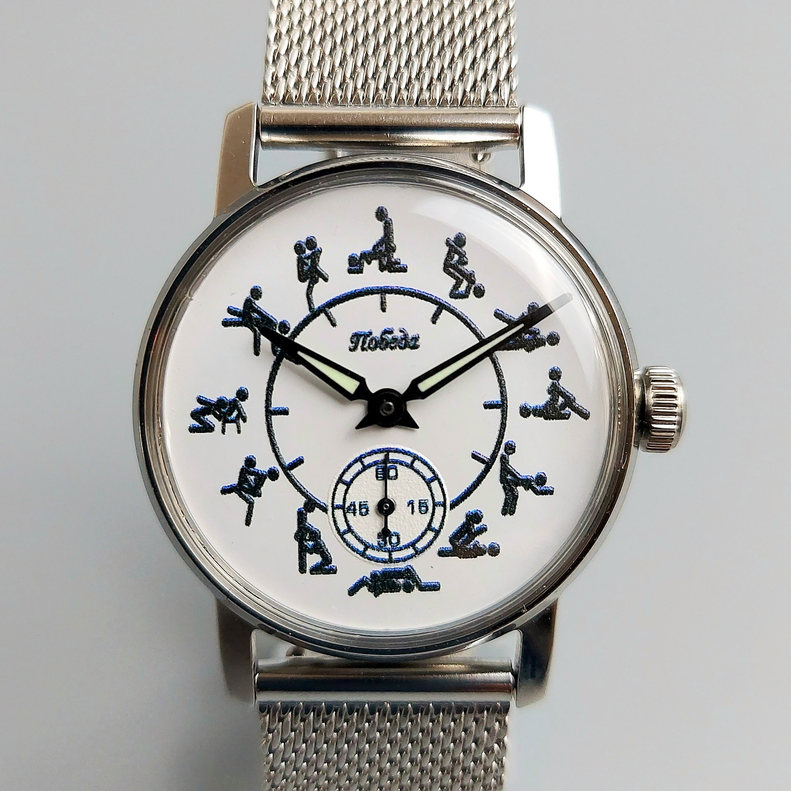 Soviet Pobeda Wristwatch Vintage Mechanical Men\'s Watch Serviced