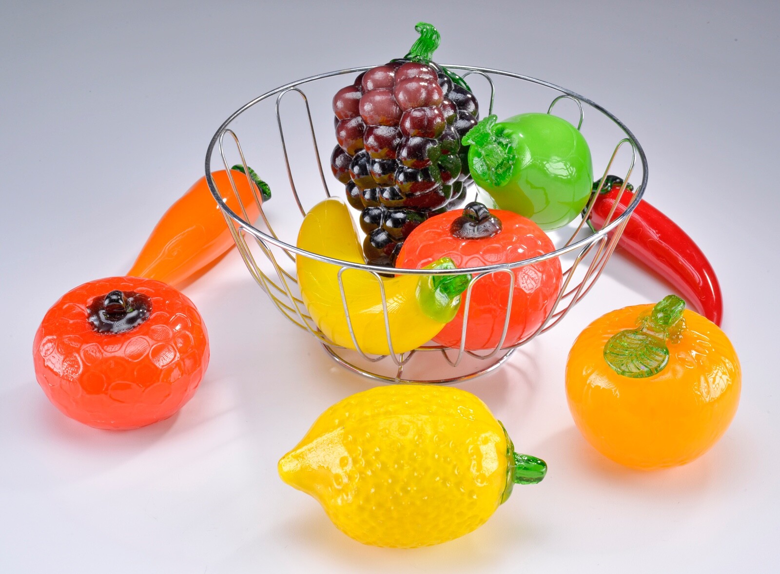 Vintage 1960\'s MCM - 9 Pieces of Vintage Murano Style Glass Fruit & Vegetables