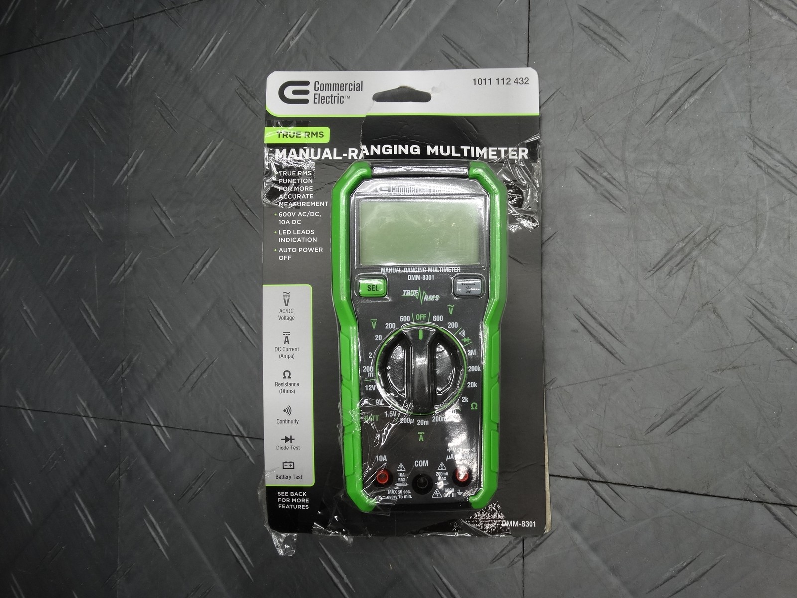 Commercial Electric 600 V True RMS Manual-Ranging Digital Multimeter 1011112432 Commercial Electric 600 V True RMS Manual-Ranging Digital Multimeter 1011112432