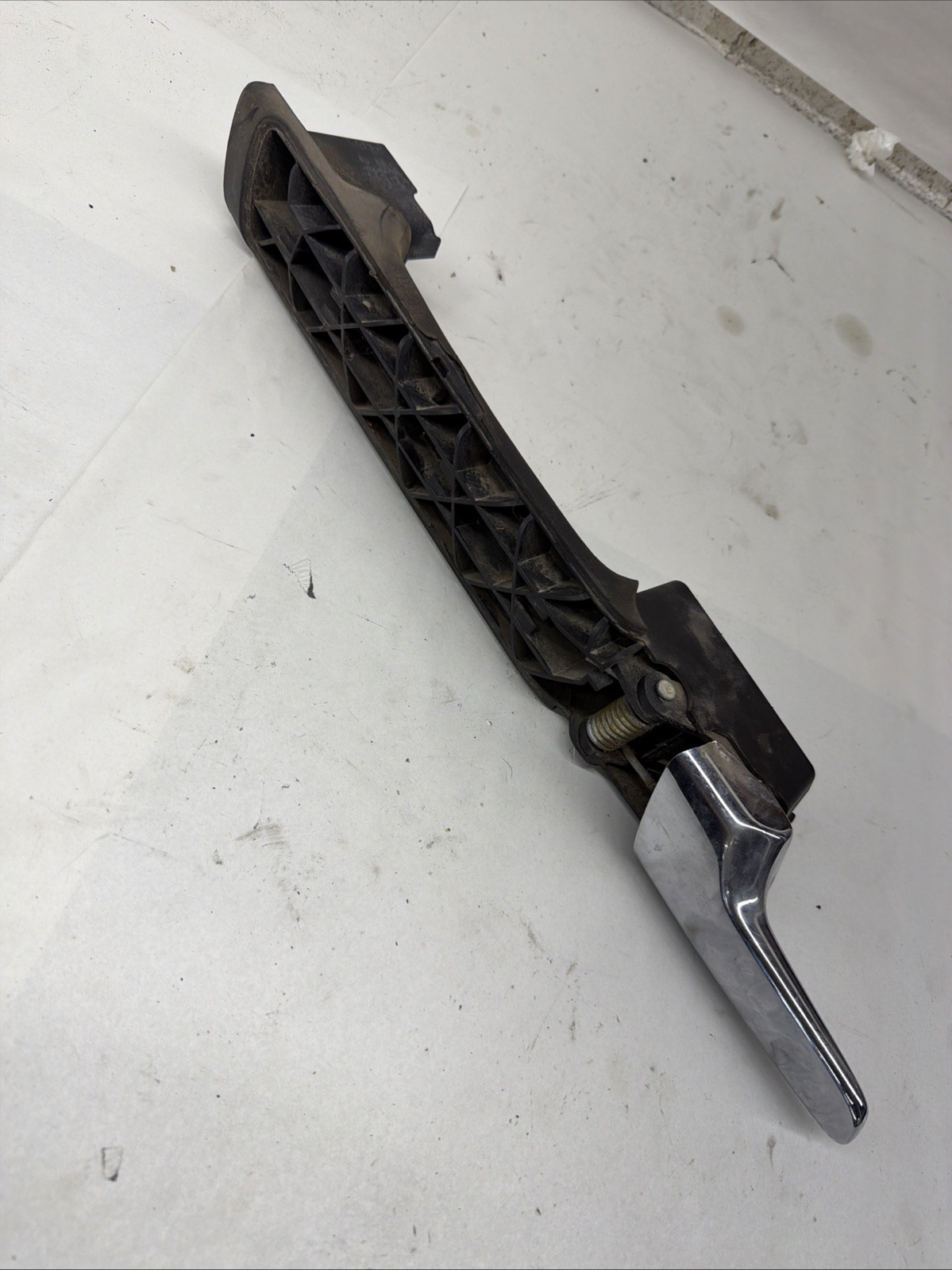 KENWORTH KENWORTH T680 INNER DOOR HANDLE ASSEMBLY S56-1077