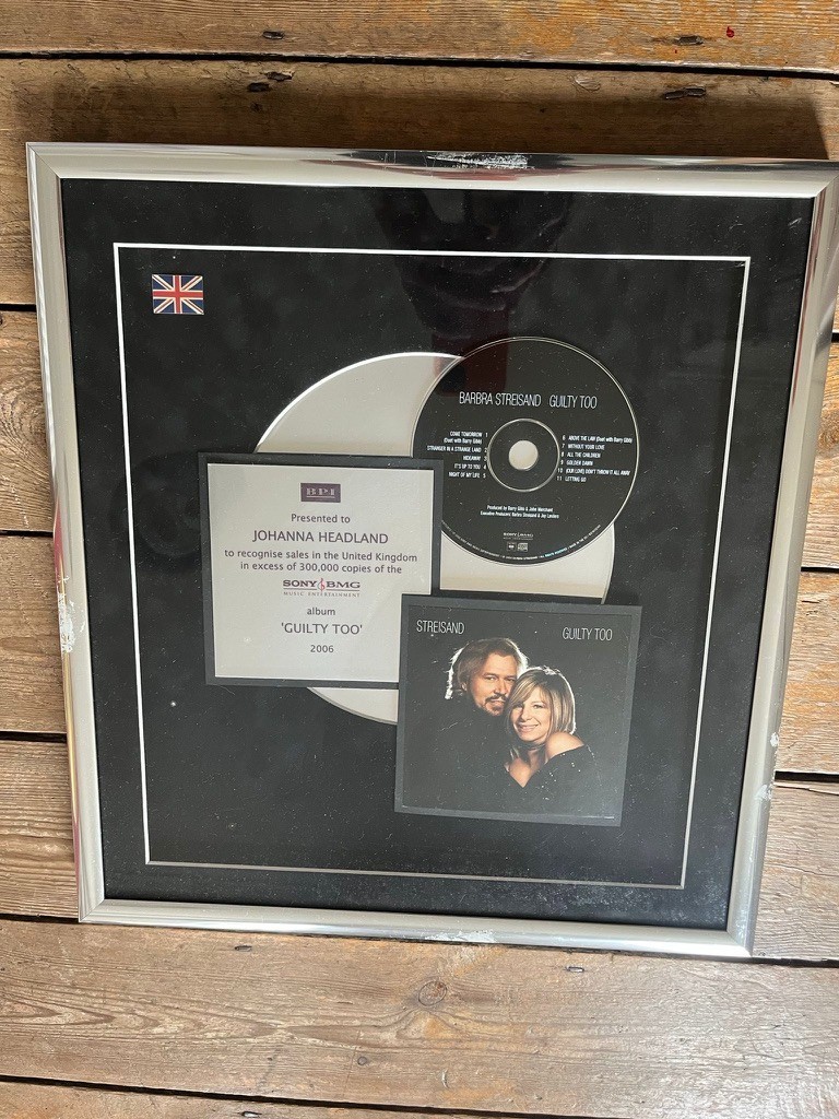 Barbra Streisand – Guilty Too (2006) - Official Rare BPI Platinum Sales Award Barbra Streisand – Guilty Too (2006) - Official Rare BPI Platinum Sales Award