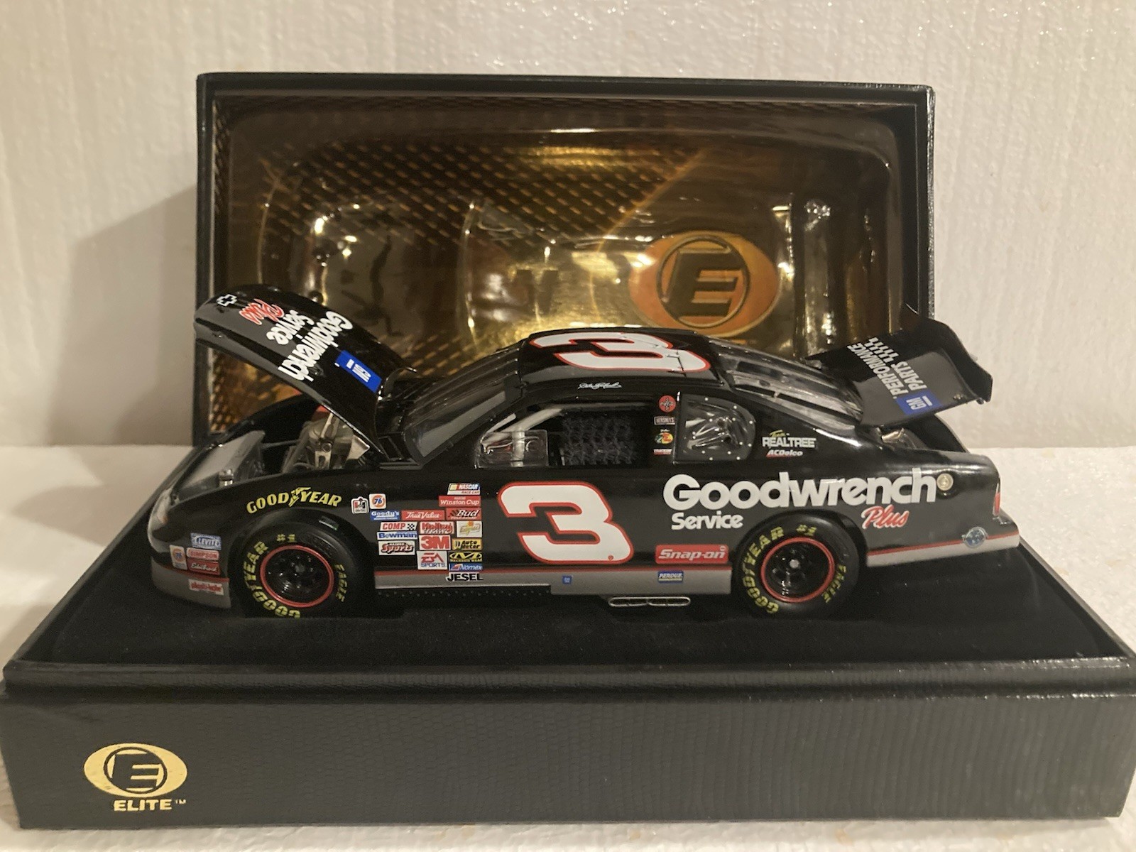 DALE EARNHARDT 2001 ORIGINAL #3 GOODWRENCH/ DAYTONA 500 “LAST RIDE” 1/24 ELITE DALE EARNHARDT 2001 ORIGINAL #3 GOODWRENCH/ DAYTONA 500 “LAST RIDE” 1/24 ELITE