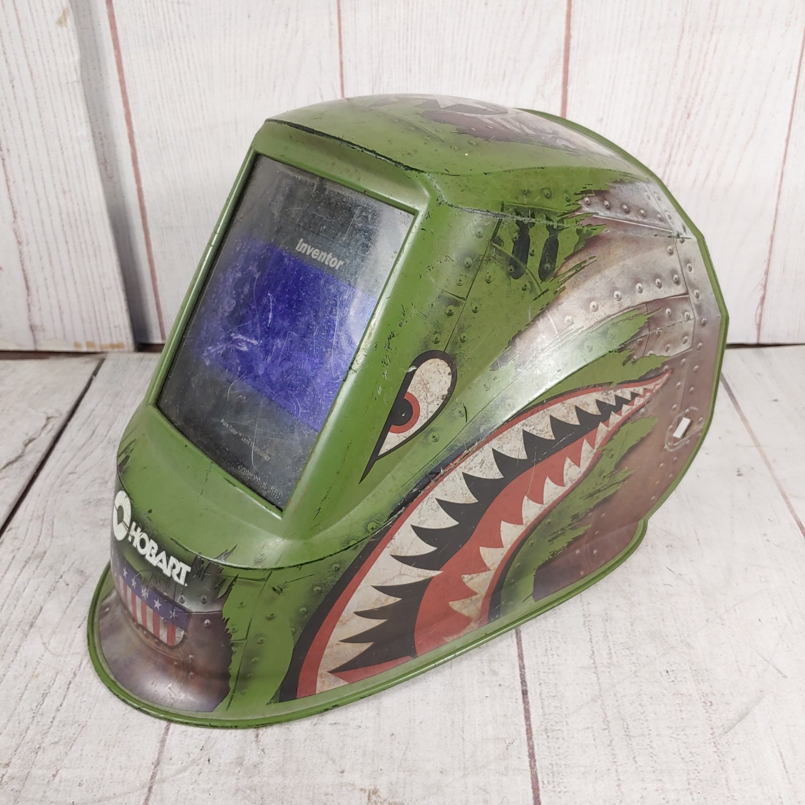 Hobart 771015 Inventor P-40 FLYING TIGER Auto Darkening Welding Helm - TESTED Hobart 771015 Inventor P-40 FLYING TIGER Auto Darkening Welding Helm - TESTED