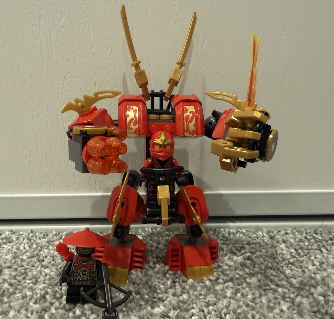 70500 LEGO NINJAGO: Kai's Fire Mech With Minifigures & Accessories