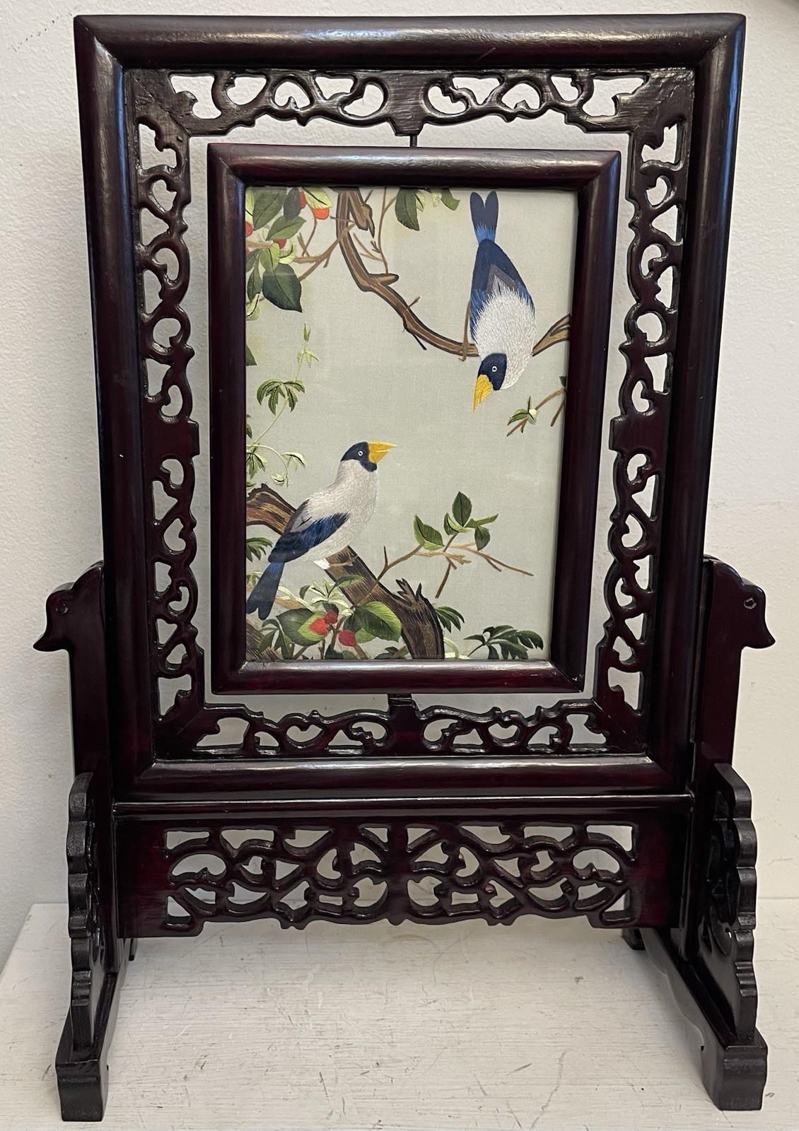 Large Vtg Chinese Suzhou Double-Sided Silk Embroidery Grosbeak Bird Framed Art Large Vtg Chinese Suzhou Double-Sided Silk Embroidery Grosbeak Bird Framed Art