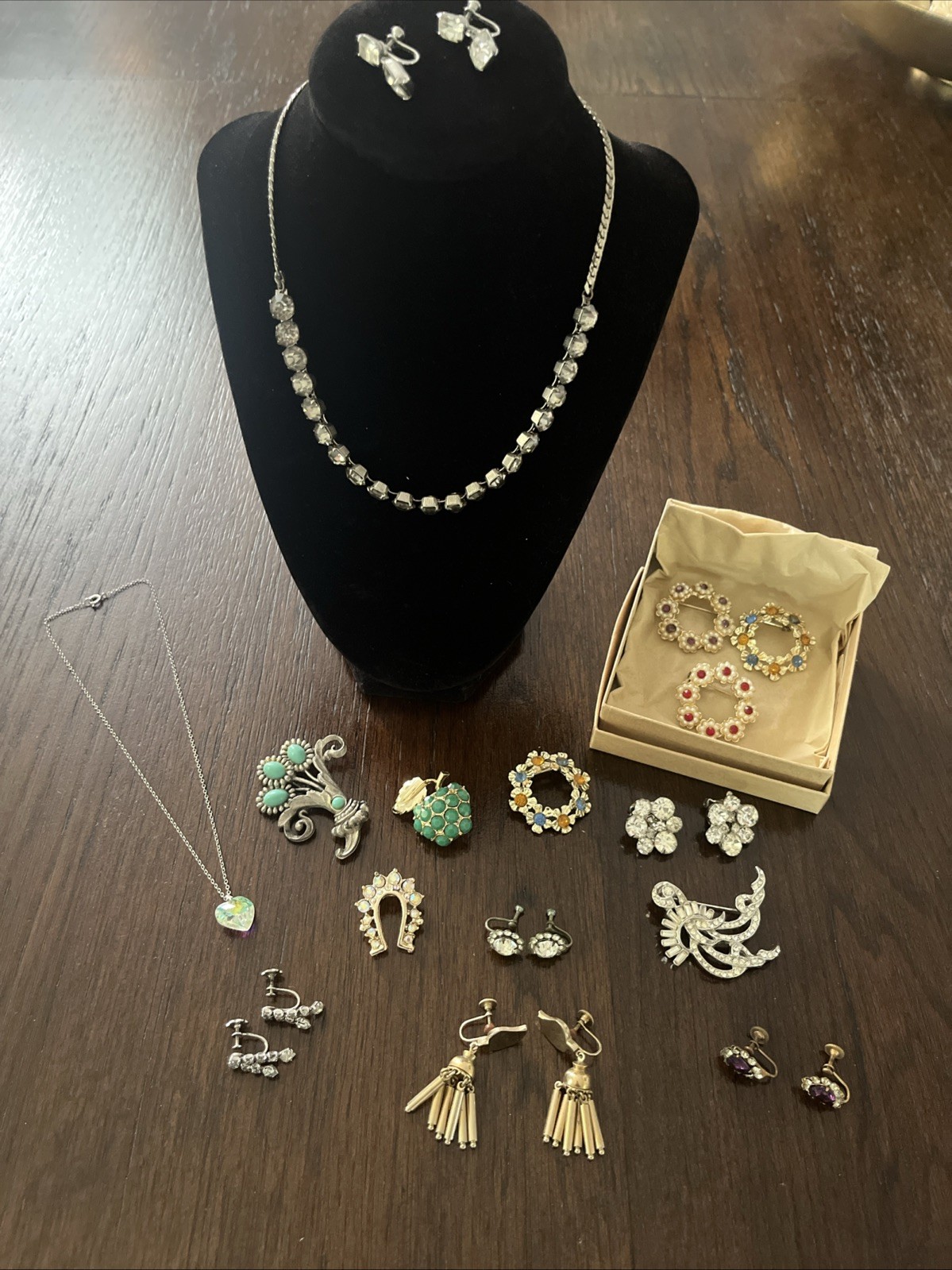 Grandma\'s Vintage Jewelry Lot