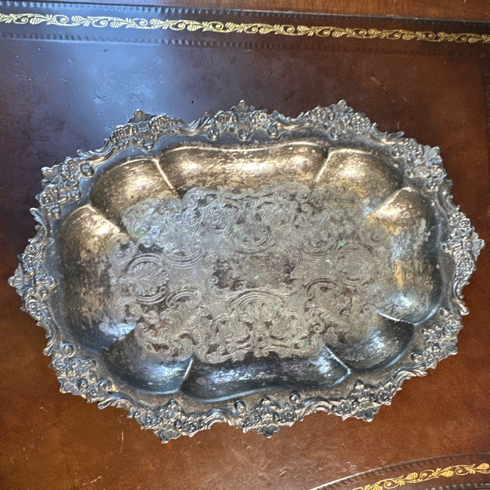 Vintage Sheridan Silverplate Taunton Rose Oval Serving Tray 11.5\
