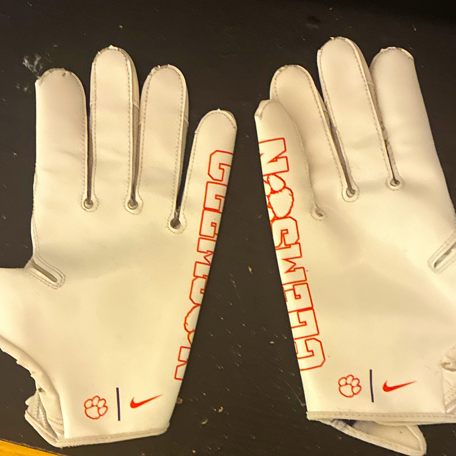 Nike Clemson Tigers Team Gloves - White Nike Clemson Tigers Team Gloves - White