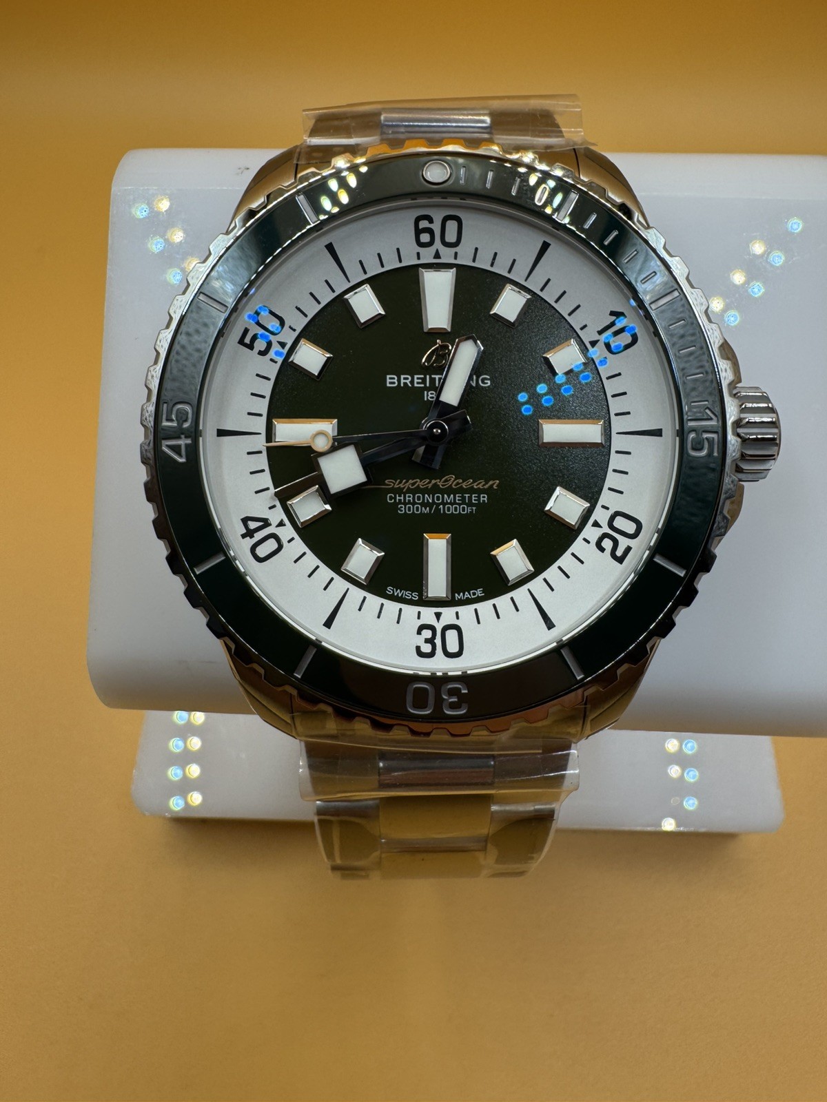 NEW Breitling Superocean Green Dial 44mm Automatic Men's Watch A17376
