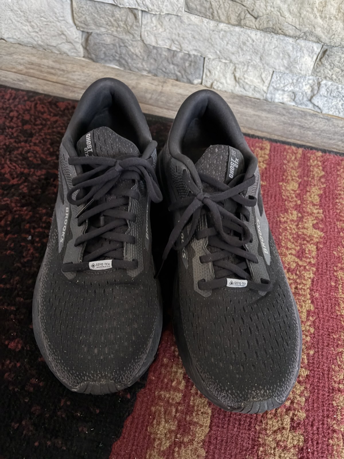 Brooks Ghost 16 GTX GORE-TEX Mens Size 11 D Triple Black Running 110430-1D-020