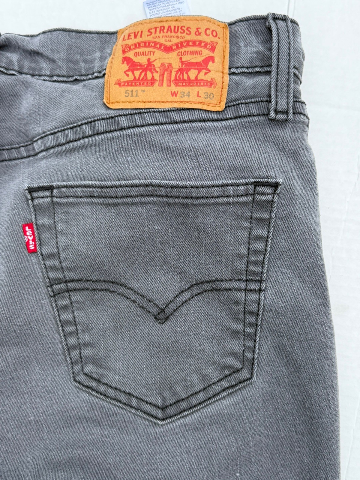 Levi\'s 511 Slim Fit Men\'s Gray Jeans – Size 34x30