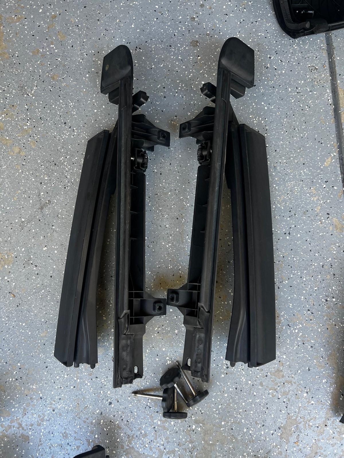 Soft Top Door Surround Brackets Left & Right for 2010-2017 Jeep Wrangler 2 Door
