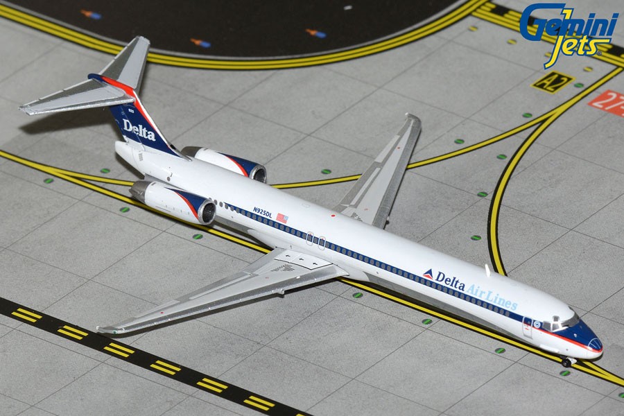 Delta Air Lines MD-88  Interim Livery N925DL GJDAL1124 Scale 1:400