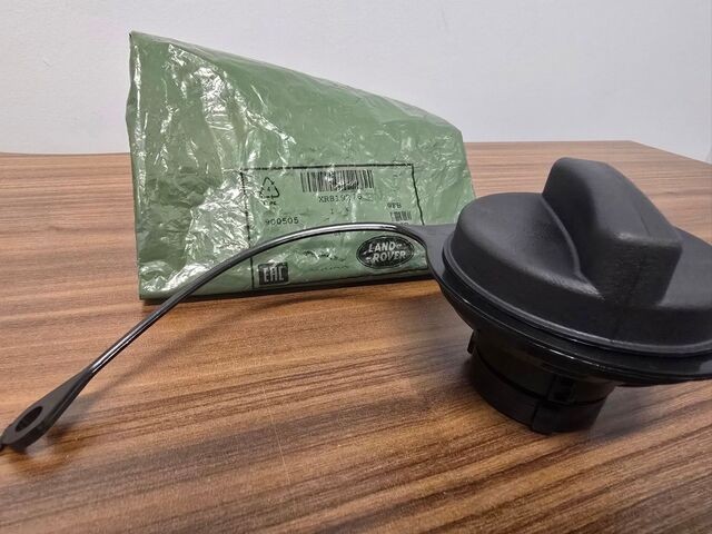 Genuine Jaguar Fuel Tank Cap XR819276