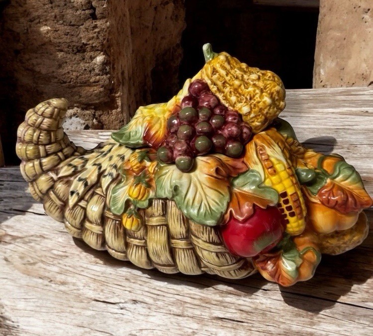Fitz and Floyd Fall Bountiful Harvest Cornucopia Storage Jar Collectable Decor