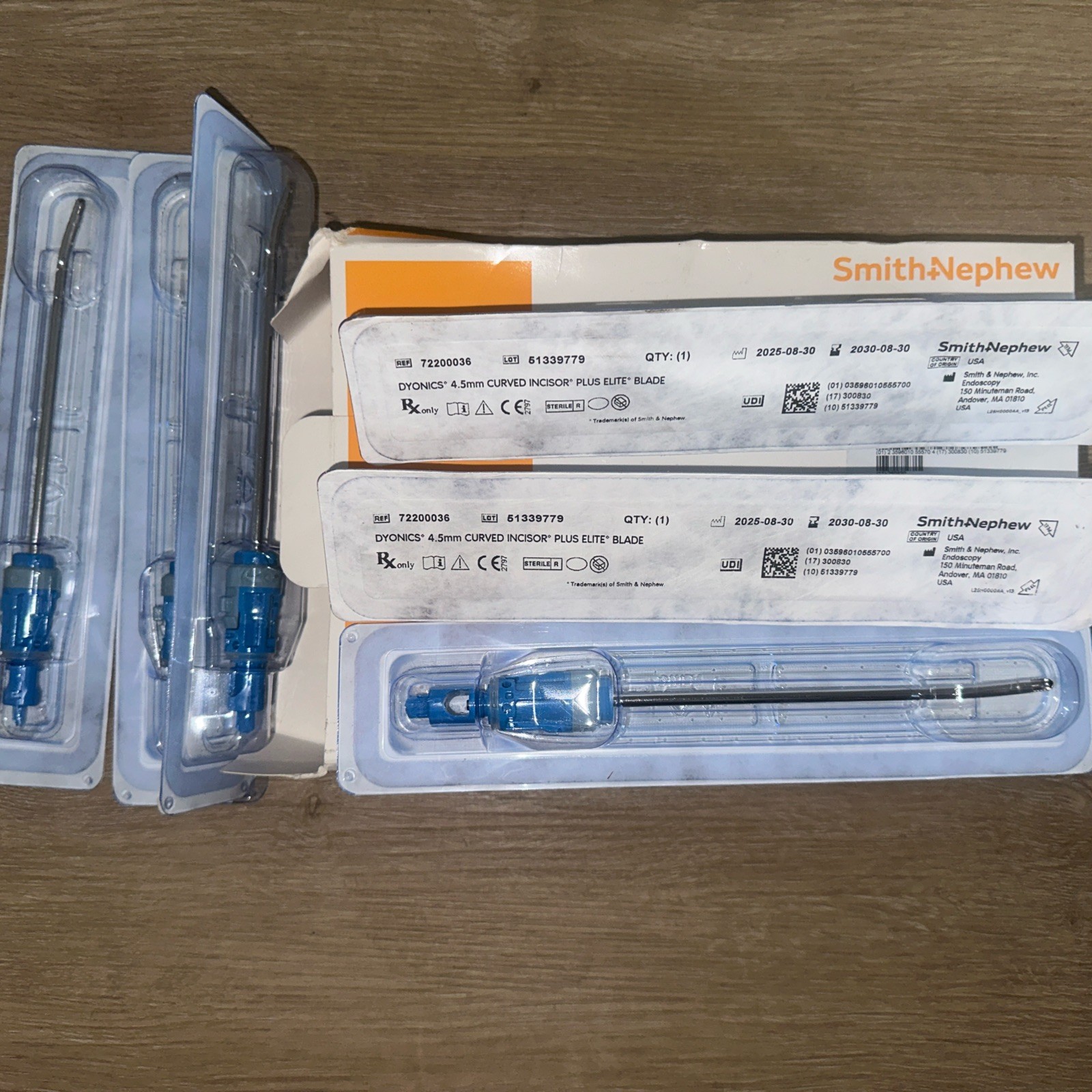 QTY 7 Smith & Nephew DYONICS 4.5mm Curved Incisor Plus Elite Blade REF 72200036