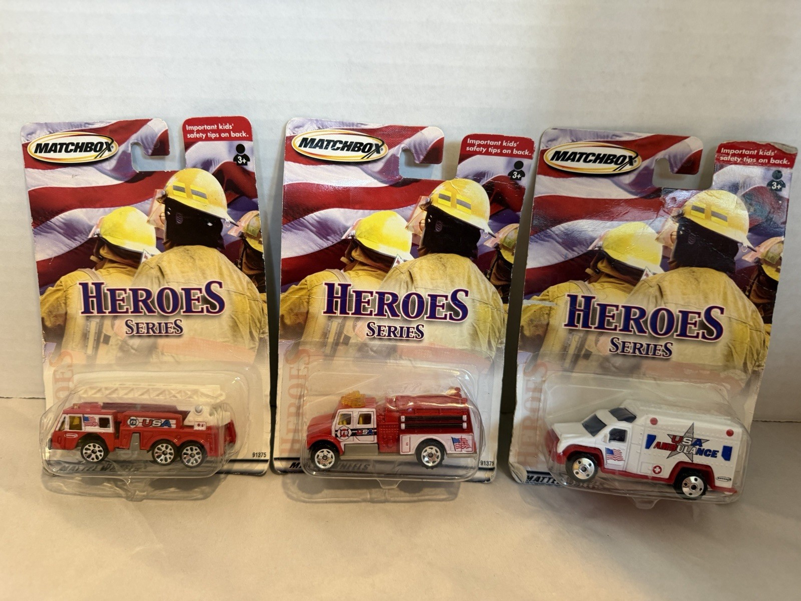 2002 Matchbox HEROES SERIES First Responders - set of 3 New Sealed 2002 Matchbox HEROES SERIES First Responders - set of 3 New Sealed