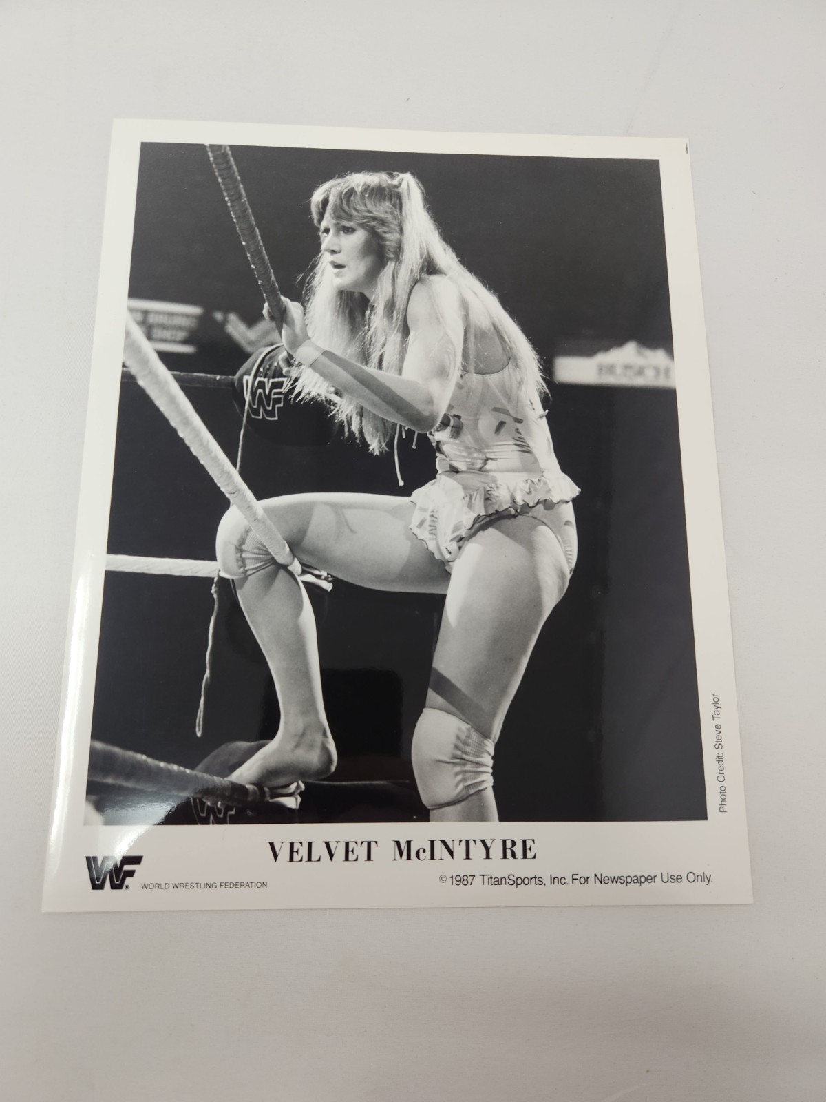 WWF WWE VELVET MCINTYRE OFFICIAL LICENSED ORIGINAL 8X10 PROMO PHOTO 1986 RARE WWF WWE VELVET MCINTYRE OFFICIAL LICENSED ORIGINAL 8X10 PROMO PHOTO 1986 RARE