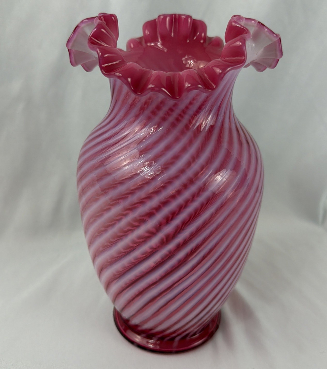Vintage Fenton Cranberry Opalescent Spiral Swirl Vase Ruffled Fluted Rim 10”