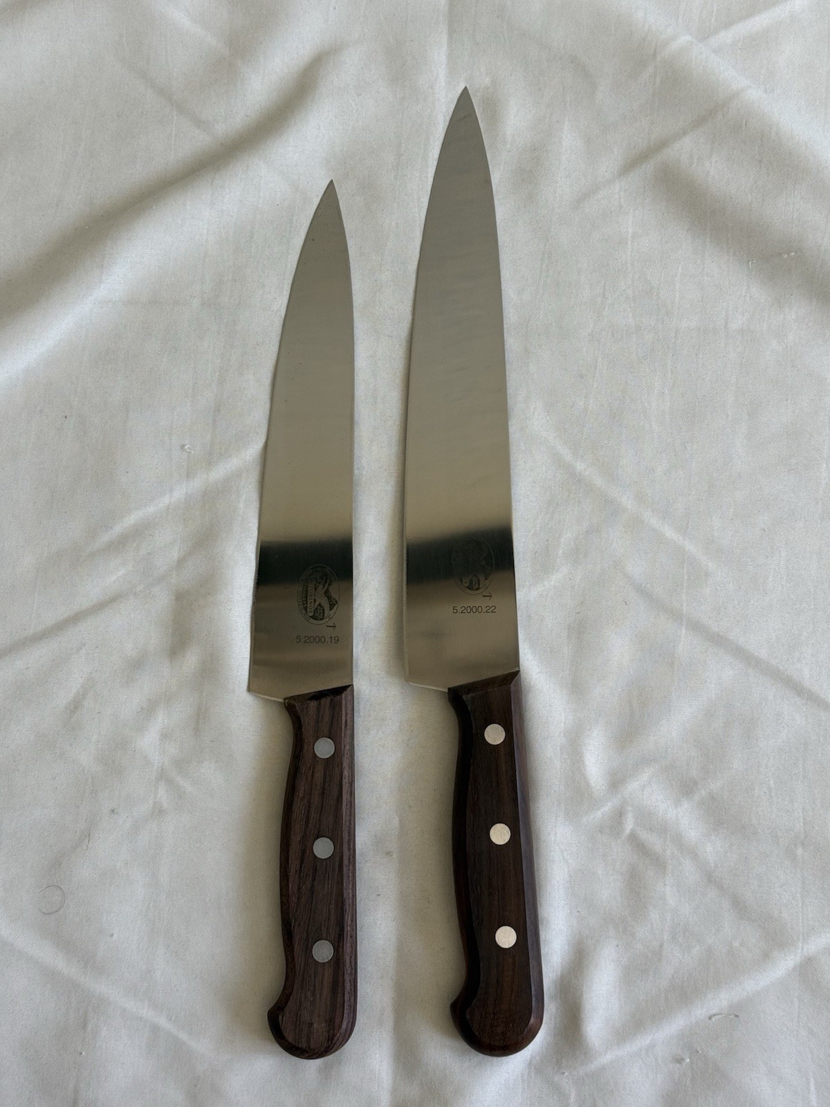Victorinox Rosewood Chef Knife Set 2pc 5.2000.19 5.2000.22 Swiss Made EXCELLENT