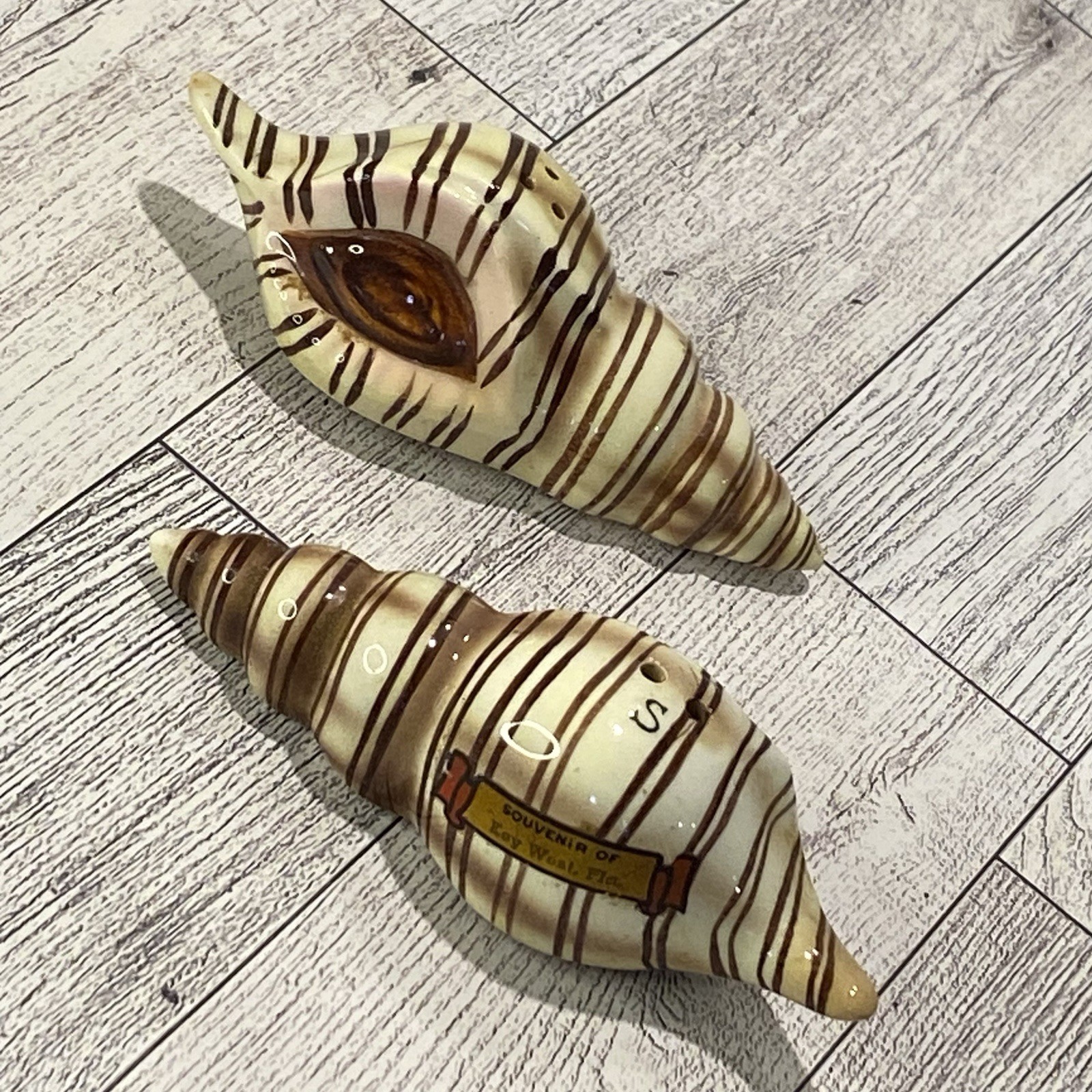 Vintage PY Napco Japan Seashell Salt and Pepper Shakers Conch Shell Ceramic 4”