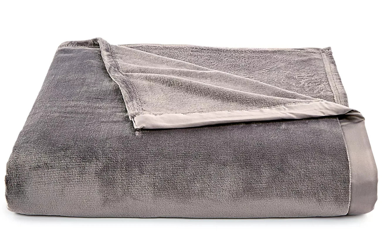 BERKSHIRE Classic Velvety Plush - Chateau Grey FULL/QUEEN Blanket Satin Binding